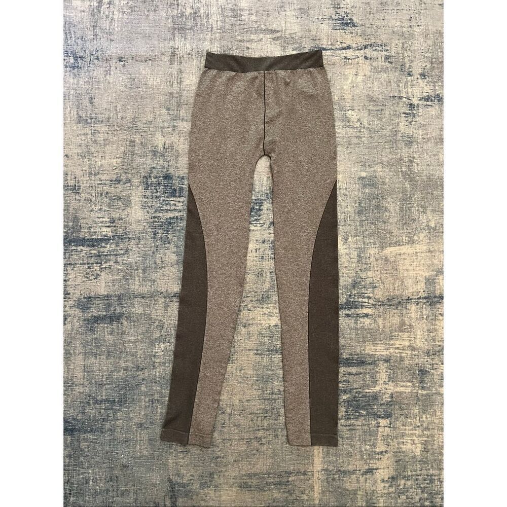 NikibikiāTwo Tone Heathered Gray 7/8th Ankle Length Leggings One Size / OS